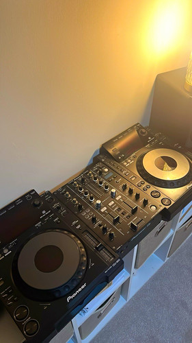 Pioneer cdj 900s with - x, cdj-900s